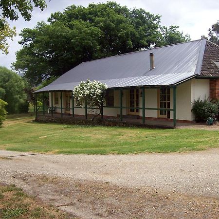 Colonial Inn Guest Rooms Yackandandah Bagian luar foto