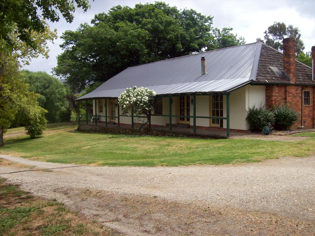 Colonial Inn Guest Rooms Yackandandah Bagian luar foto
